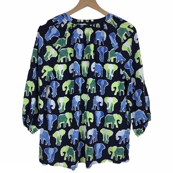 CROWN & IVY Top Blouse Elephants Split V Neck 3/4 Sleeve Navy Size Large NWT - Picture 4 of 10
